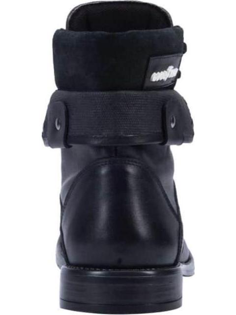 BOTIN CASUAL TIPO LEÑADOR AGUJETA NEGRO GOODYEAR