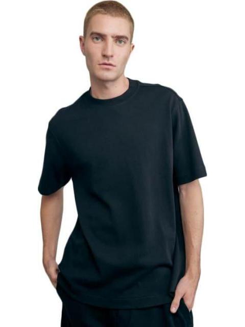 PLAYERA BASICA NEGRO HARD SODA
