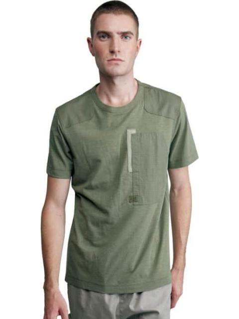 PLAYERA CABALLERO VERDE OLIVO HARD SODA