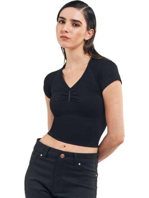 PLAYERA CROP NEGRO HOLLY LAND