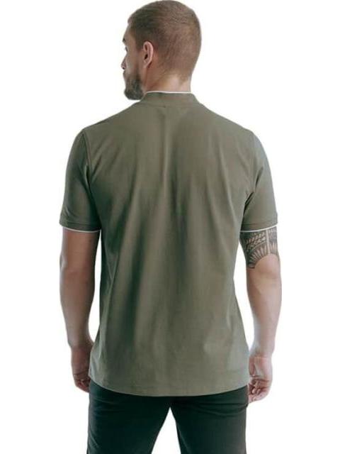 PLAYERA DE MODA CUELLO HENLEY VERDE OLIVO HPC POLO