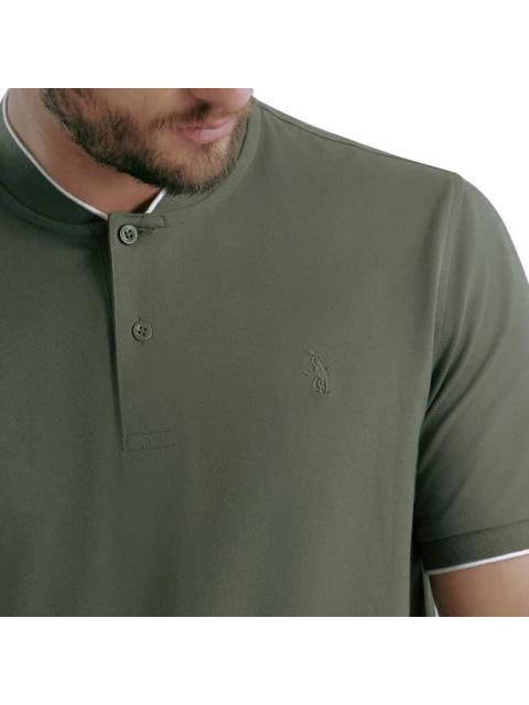 PLAYERA DE MODA CUELLO HENLEY VERDE OLIVO HPC POLO