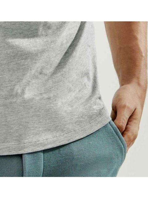 PLAYERA BASICA MANGA CORTA CUELLO V GRIS NEXT CO