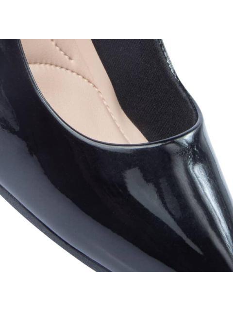 ZAPATILLA DE CHAROL TACON ANCHO NEGRO YAELI